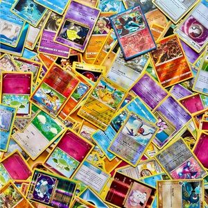 Pokémon Cards (lot of 184)